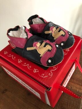 Baby Soft-Soled Leather Shoes in Navy and Pink with Car Appliqué